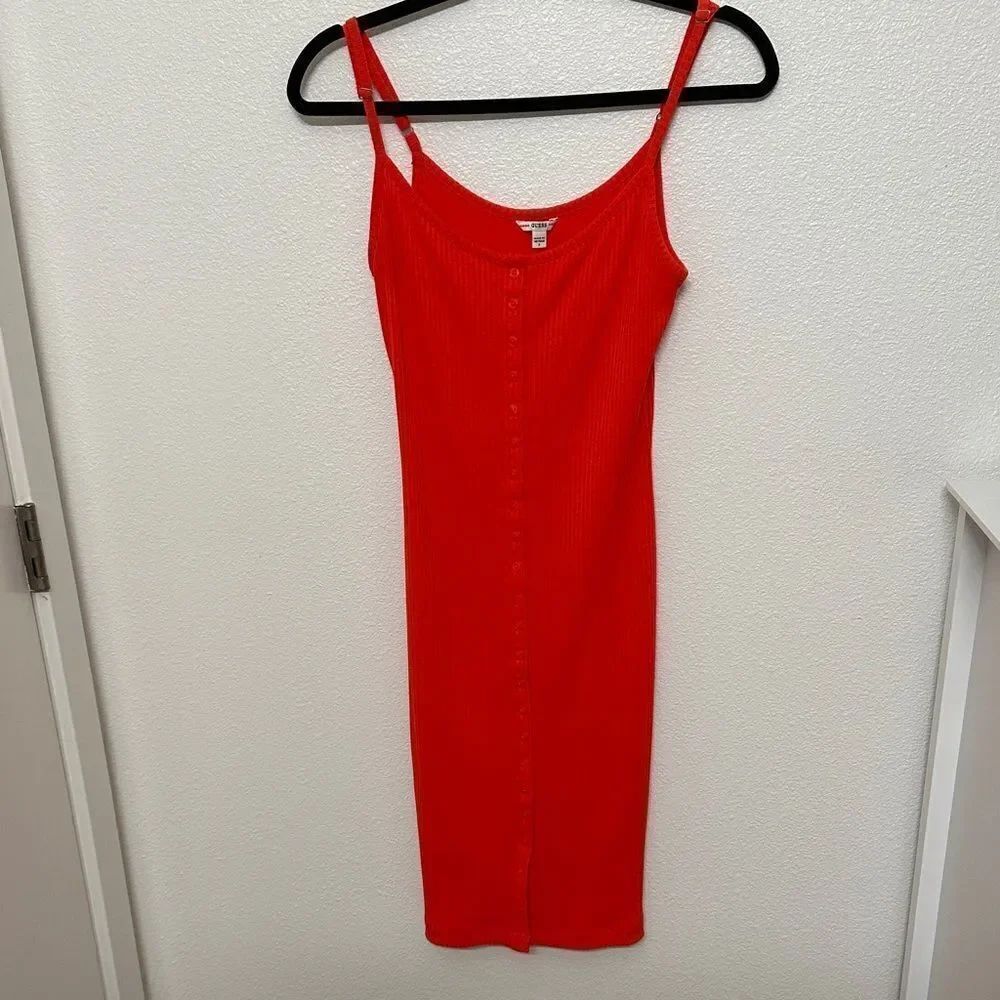 Guess Vibrant Redish Orange Ribbed Top